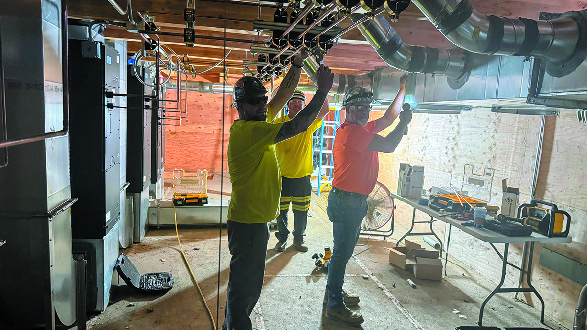 Ekologiczne kable miedziane w zielonej izolacji układane w rurkach podziemnych